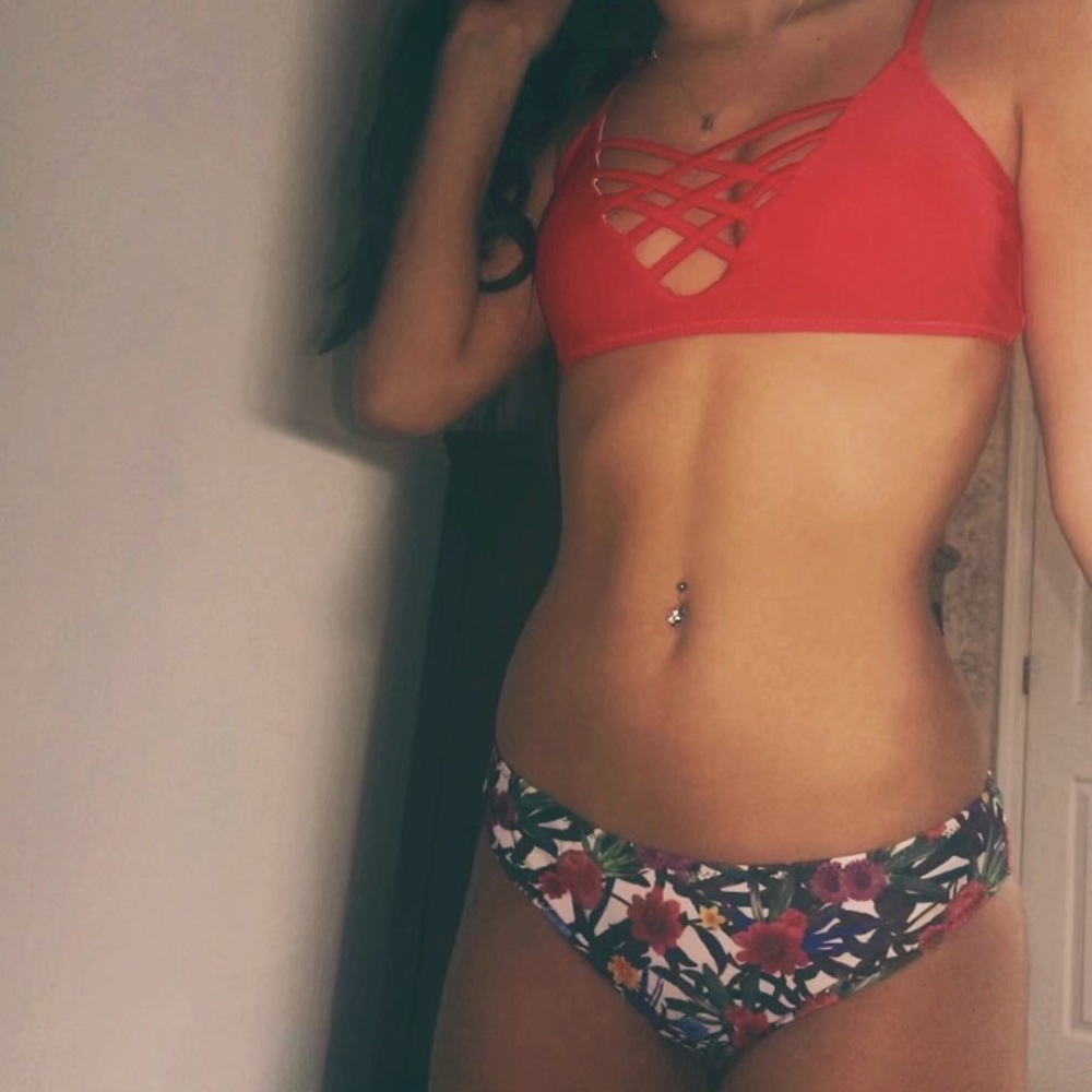 CLAIRE Red & Floral Bikini